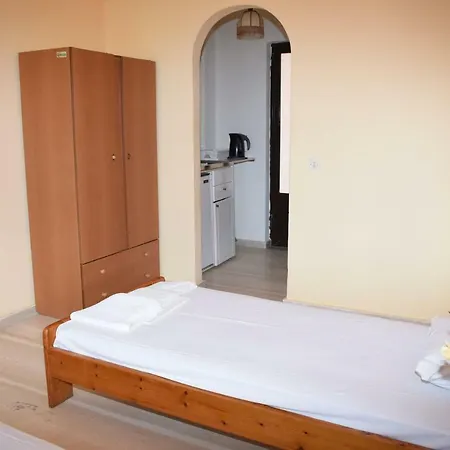 Angelica Apartment *